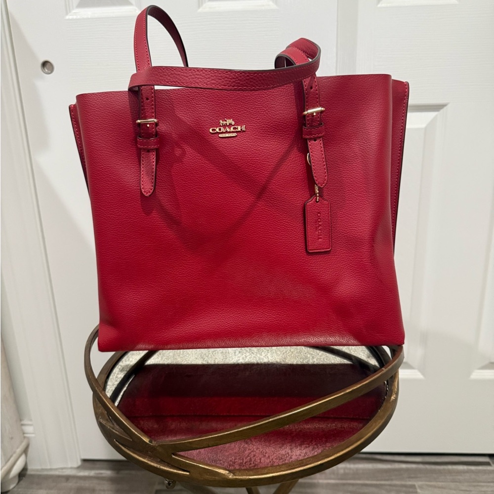 COACH Red Pebbled Leather Market Tote / Zip Top Tote – Gold Hardware